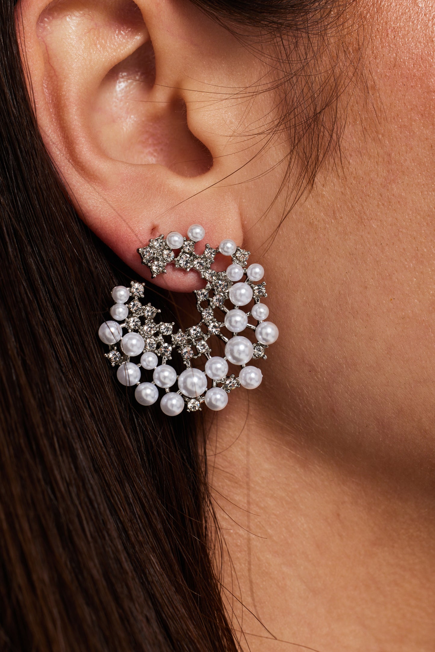 
                  
                    Liquorish Pearl And Rhinestone Irregular Round Shape Stud Earrings
                  
                