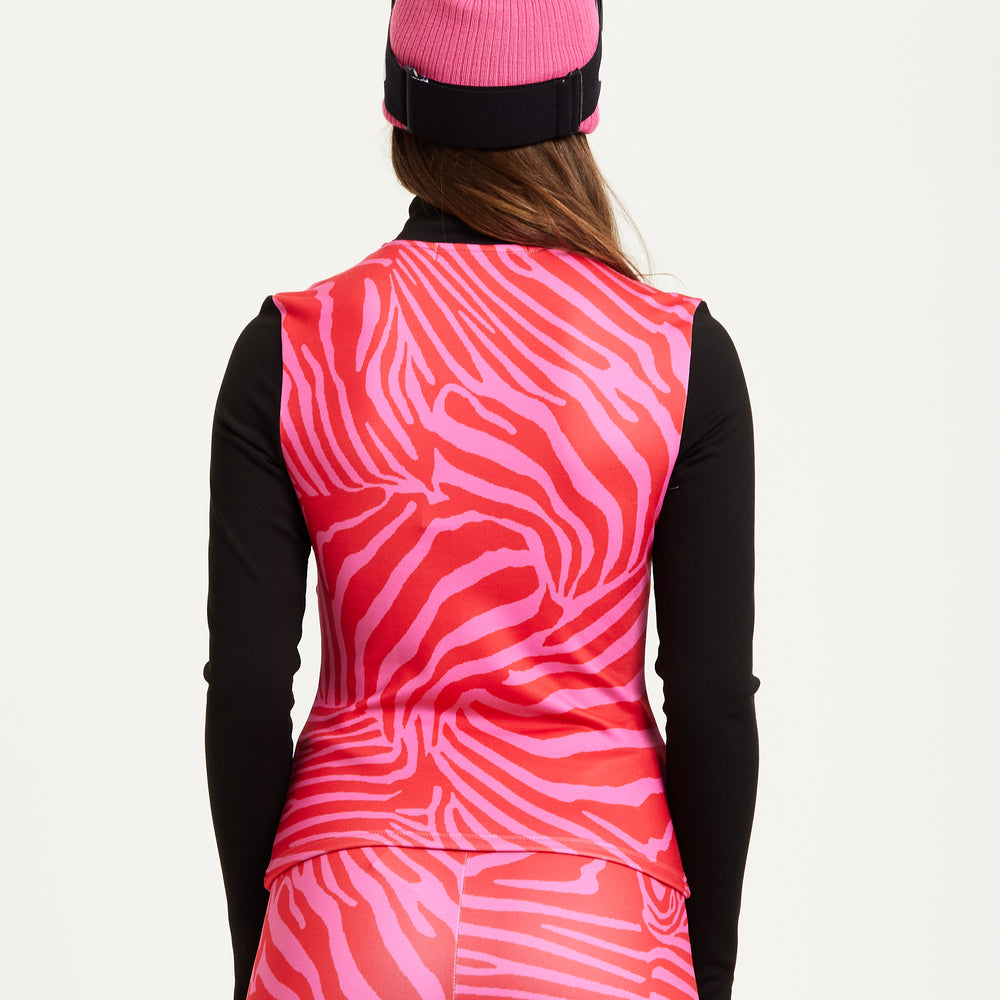 
                  
                    Liquorish Ski Base Layer Top In Pink Zebra Print
                  
                