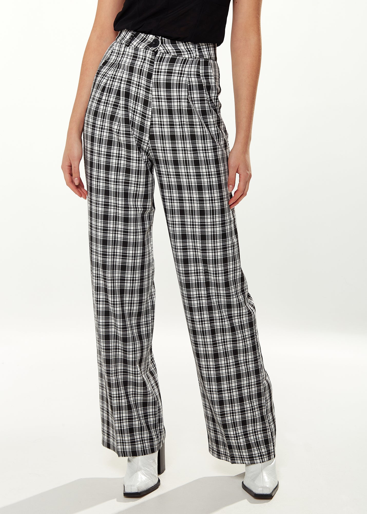 Plaid black and white pants hotsell