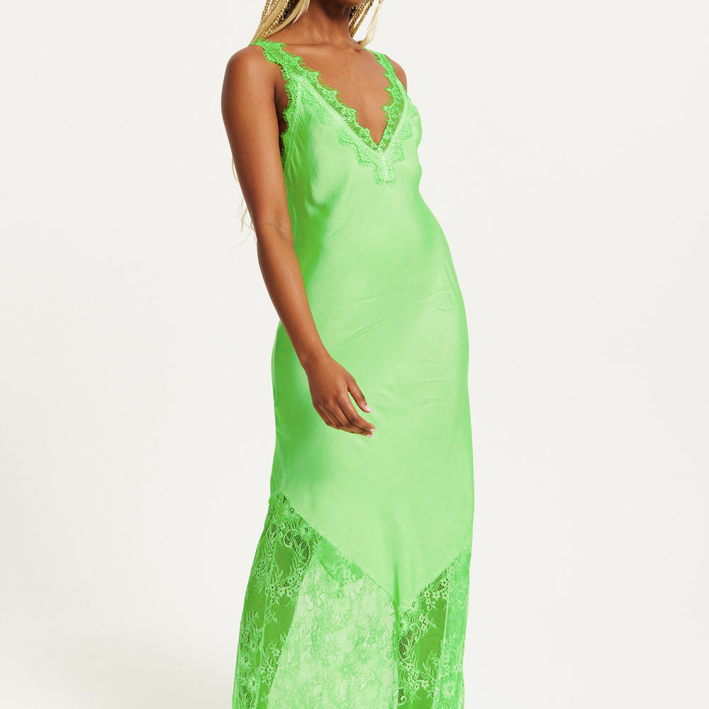 
                  
                    Liquorish Lace Detailed V-Neck Maxi Dress In Green
                  
                