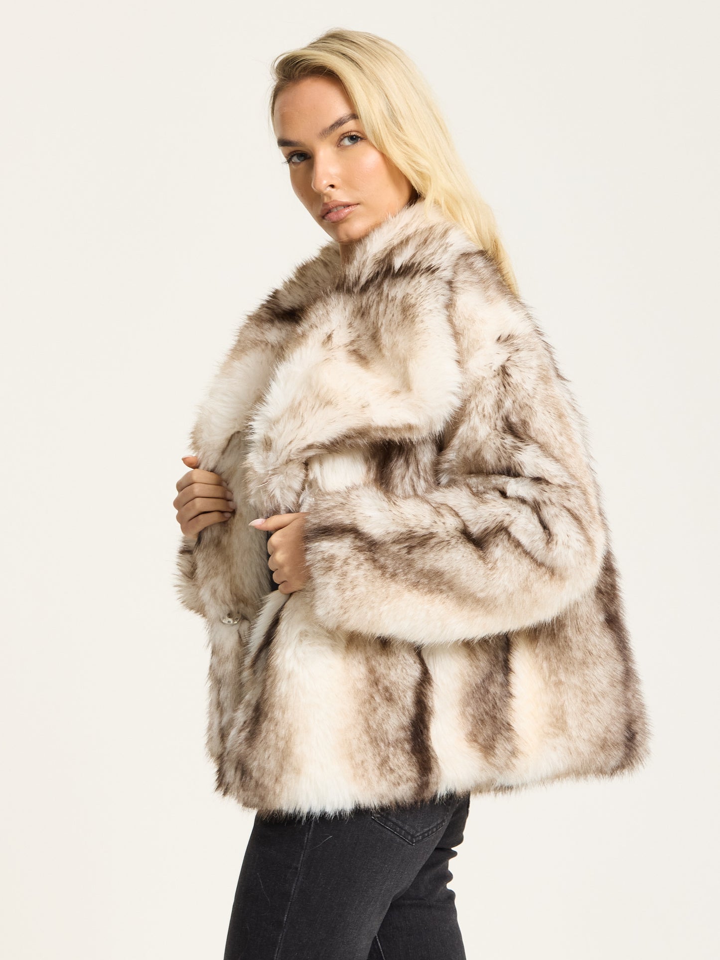
                  
                    Beige Ombre Faux Fur Coat
                  
                