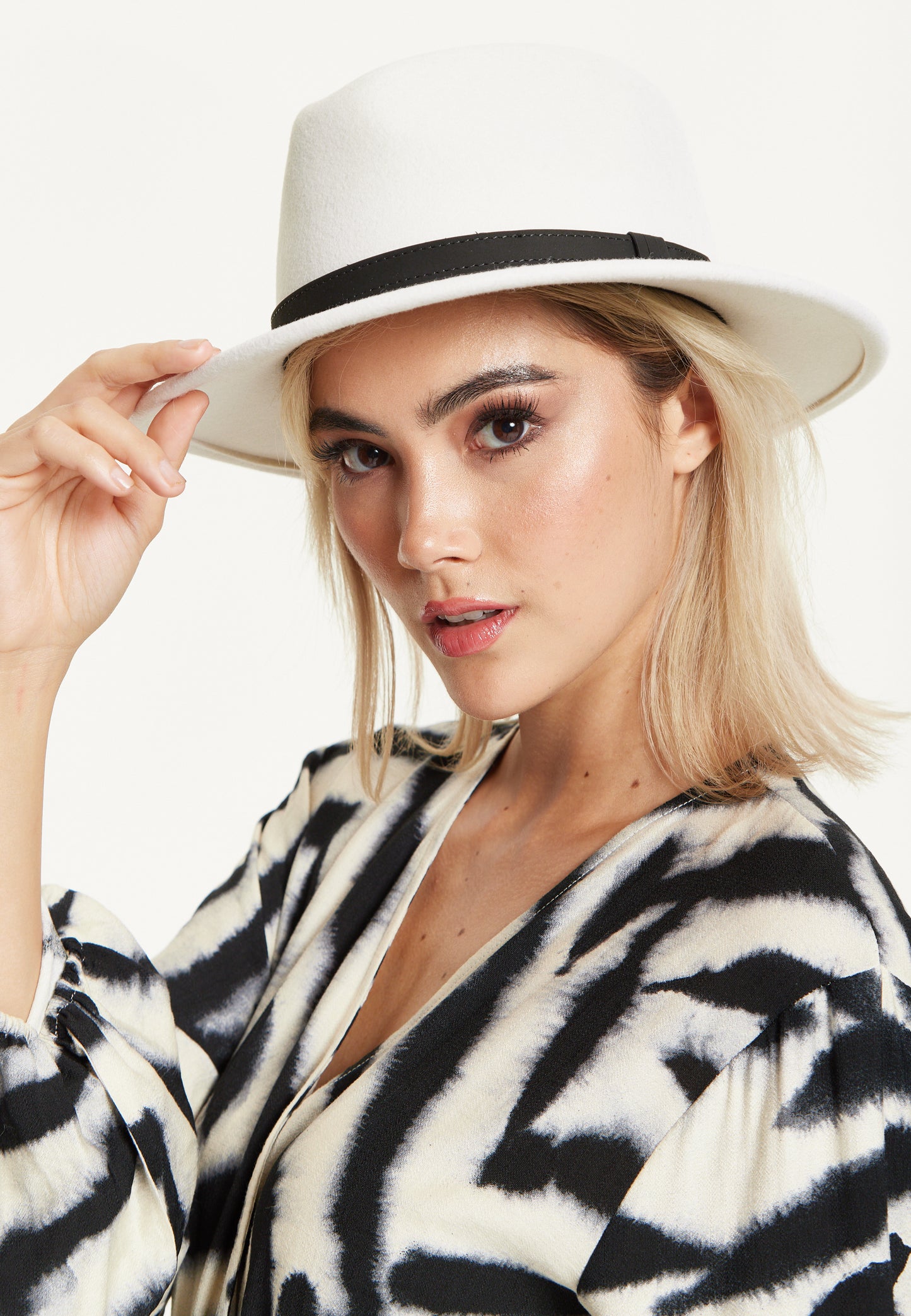 
                  
                    White Wool Fedora Hat
                  
                