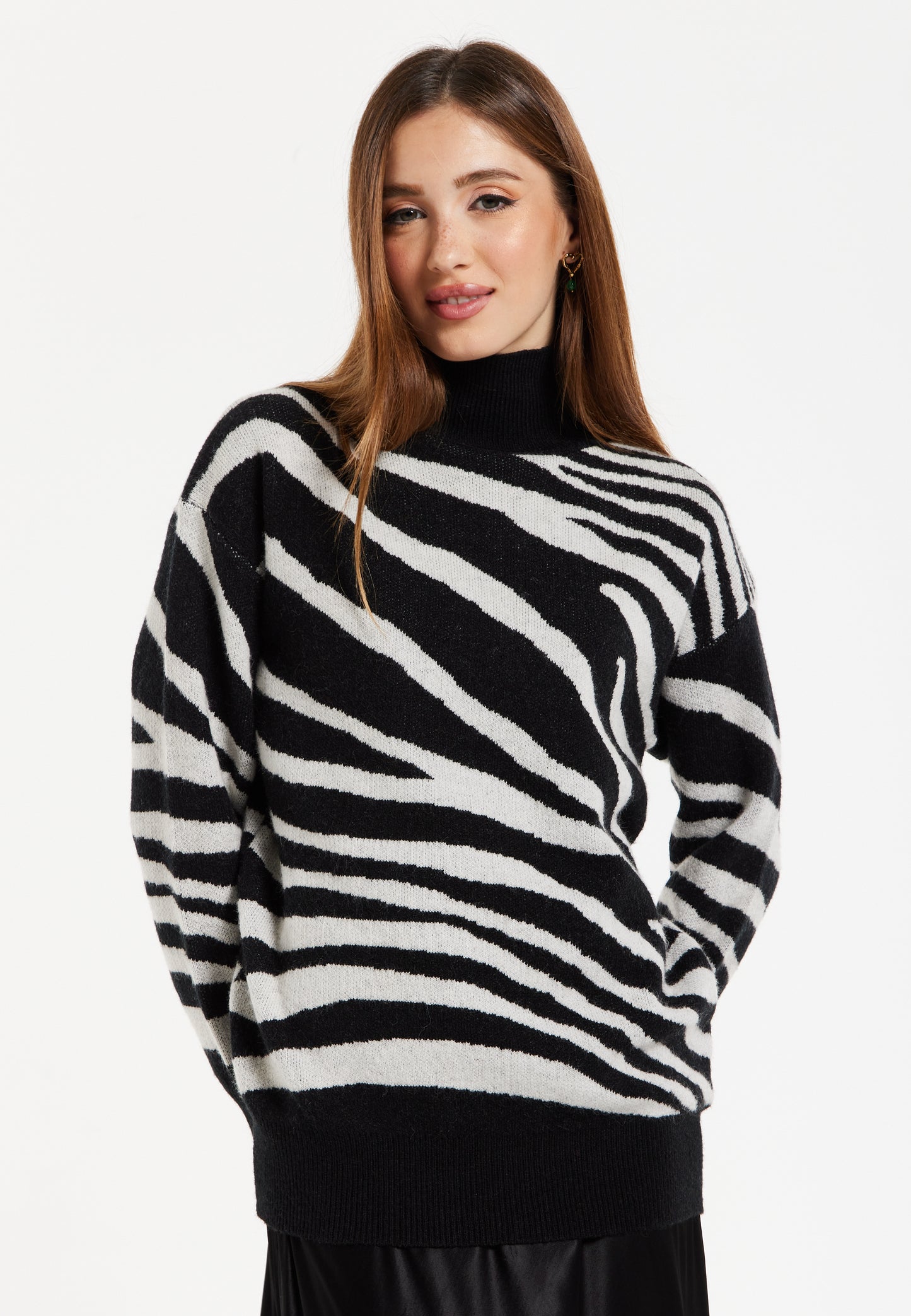 
                  
                    Women's Jumper with Long Sleeves in Mono Zebra Pattern - High Neck Design for Warmth and Comfort, Liquorish
                  
                