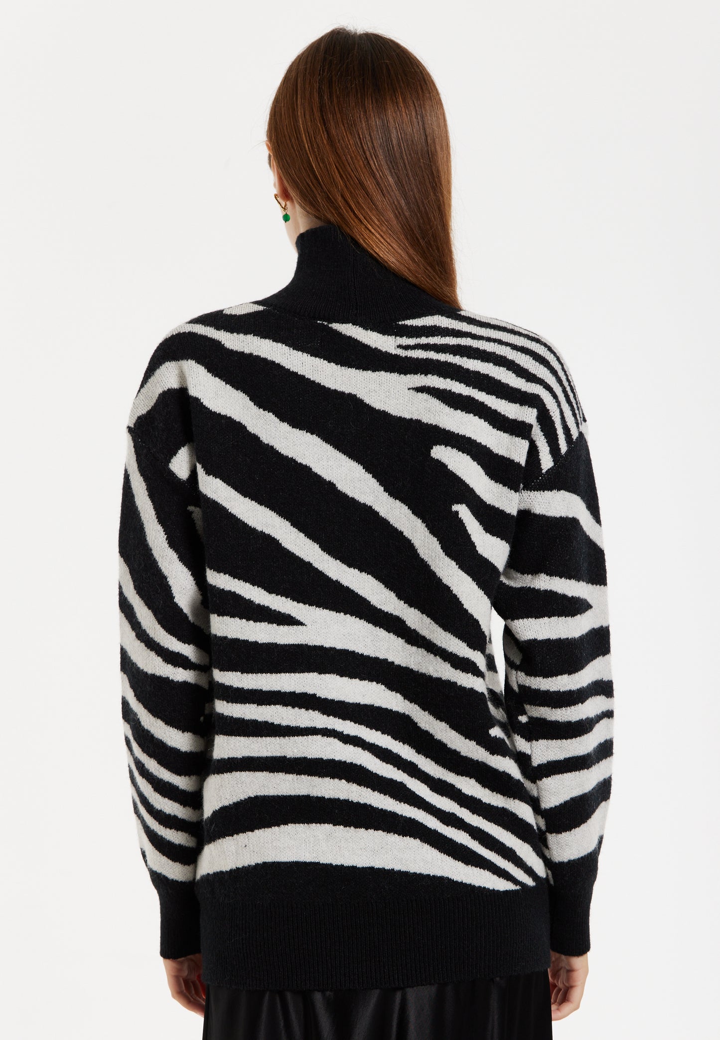 
                  
                    Women's Jumper with Long Sleeves in Mono Zebra Pattern - High Neck Design for Warmth and Comfort, Liquorish
                  
                