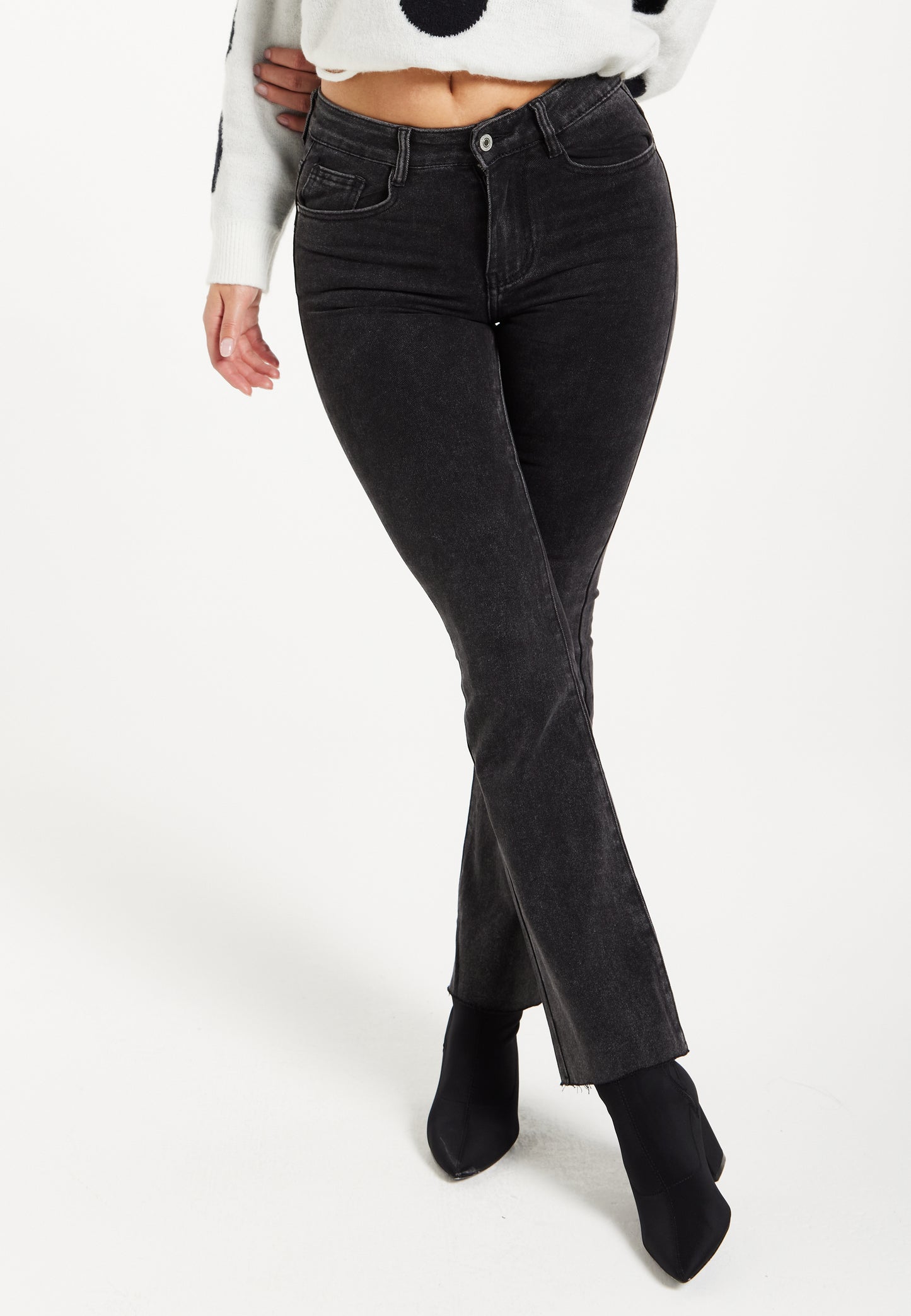 
                  
                    Liquorish High-Waisted Jean in Black
                  
                