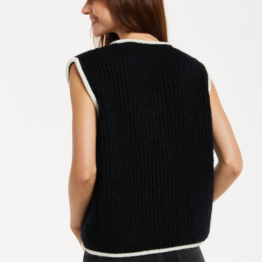 
                  
                    Liquorish Super Soft Sleeveless Ribbed Knit Sweater Vest - Black&White
                  
                