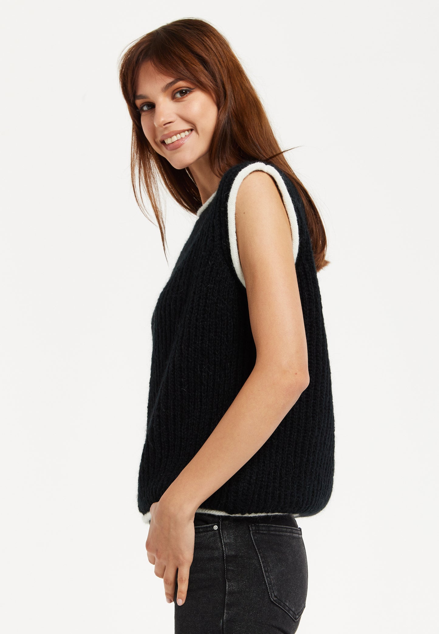 
                  
                    Liquorish Super Soft Sleeveless Ribbed Knit Sweater Vest - Black&White
                  
                