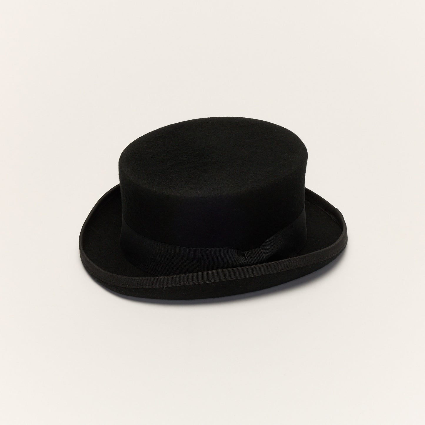 
                  
                    Black Wool Short Crown Feather Top Hat
                  
                