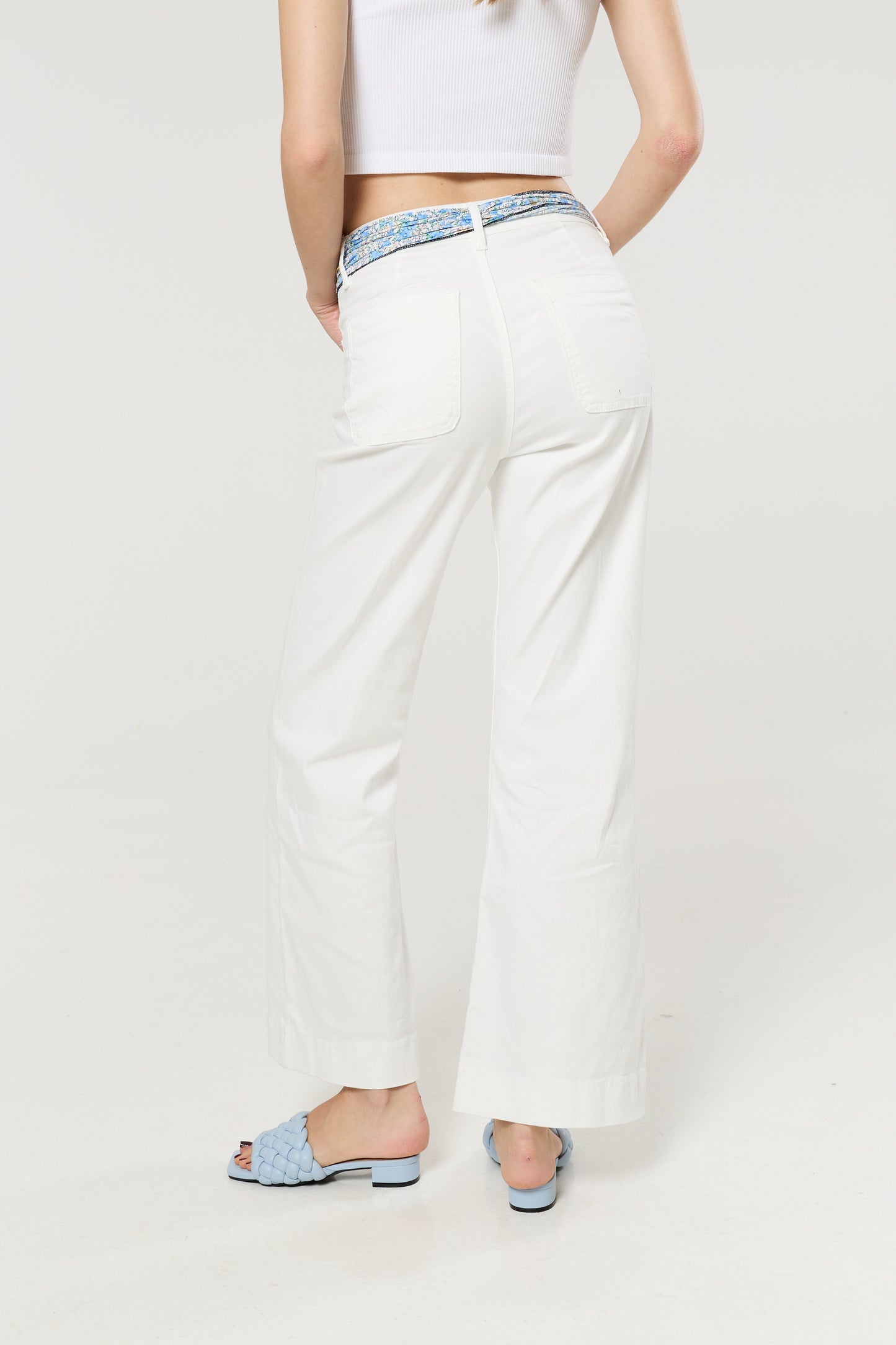 
                  
                    White Scarf Belt Wide Leg Jeans
                  
                