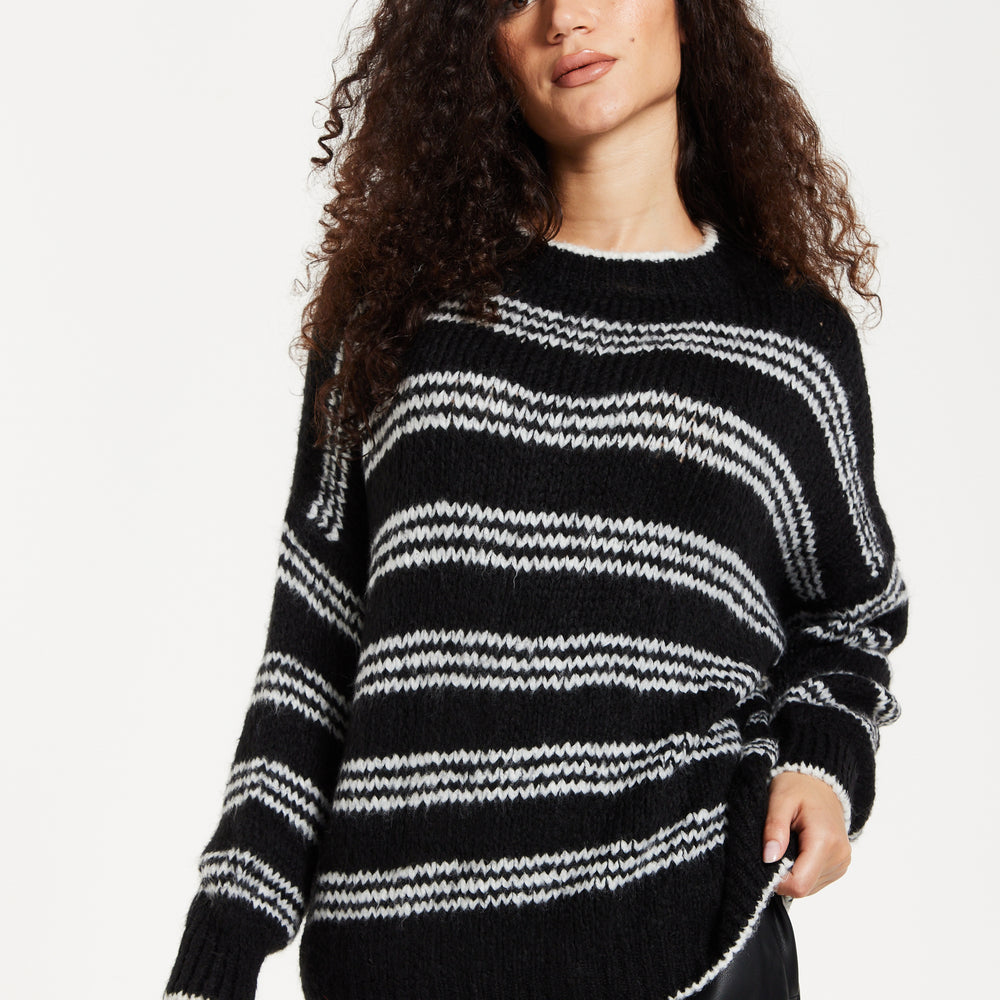 
                  
                    Women's Jumper - Oversized Black and White Striped Knit Sweater with Long Sleeves, Super Soft Comfort and Chic Style
                  
                