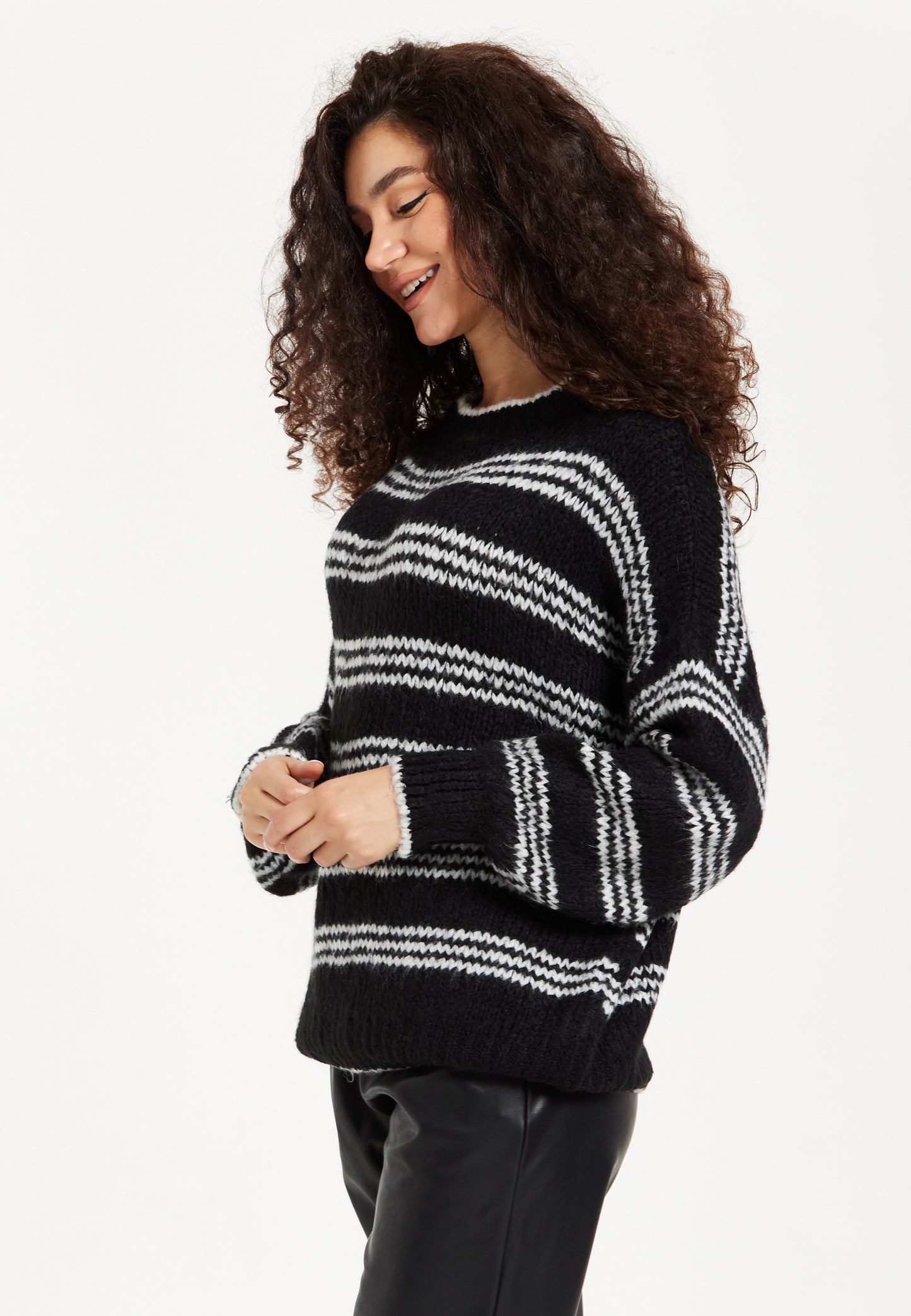 
                  
                    Women's Jumper - Oversized Black and White Striped Knit Sweater with Long Sleeves, Super Soft Comfort and Chic Style
                  
                