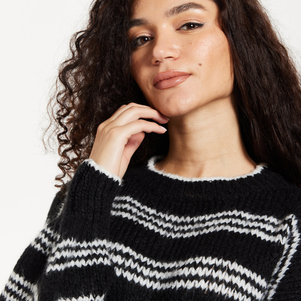 
                  
                    Women's Jumper - Oversized Black and White Striped Knit Sweater with Long Sleeves, Super Soft Comfort and Chic Style
                  
                