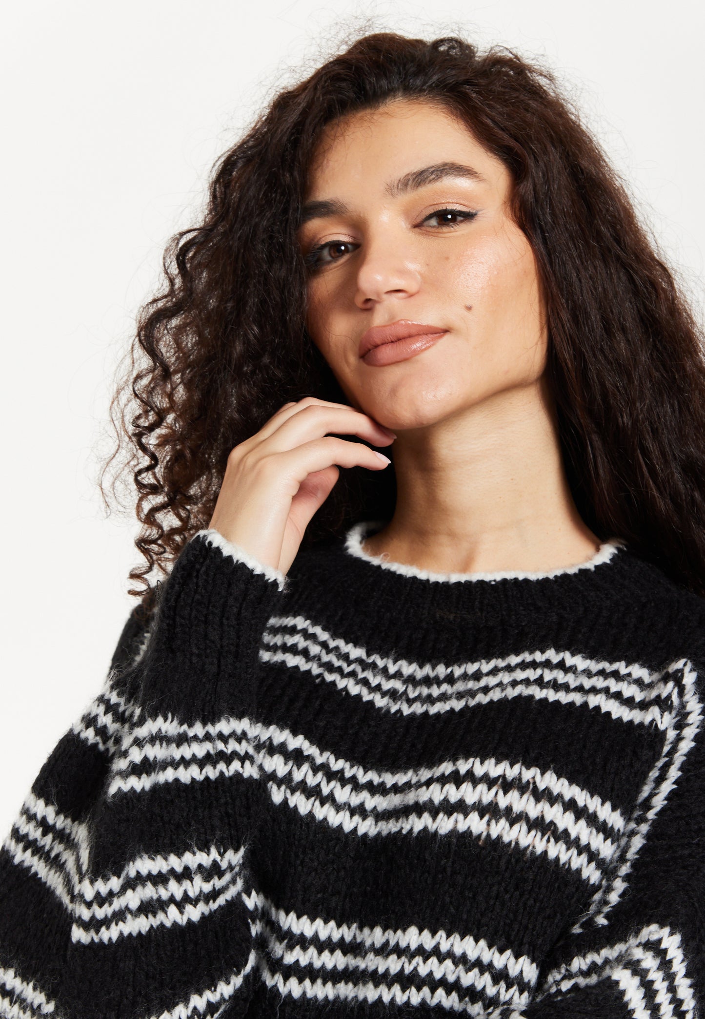 
                  
                    Women's Jumper - Oversized Black and White Striped Knit Sweater with Long Sleeves, Super Soft Comfort and Chic Style
                  
                