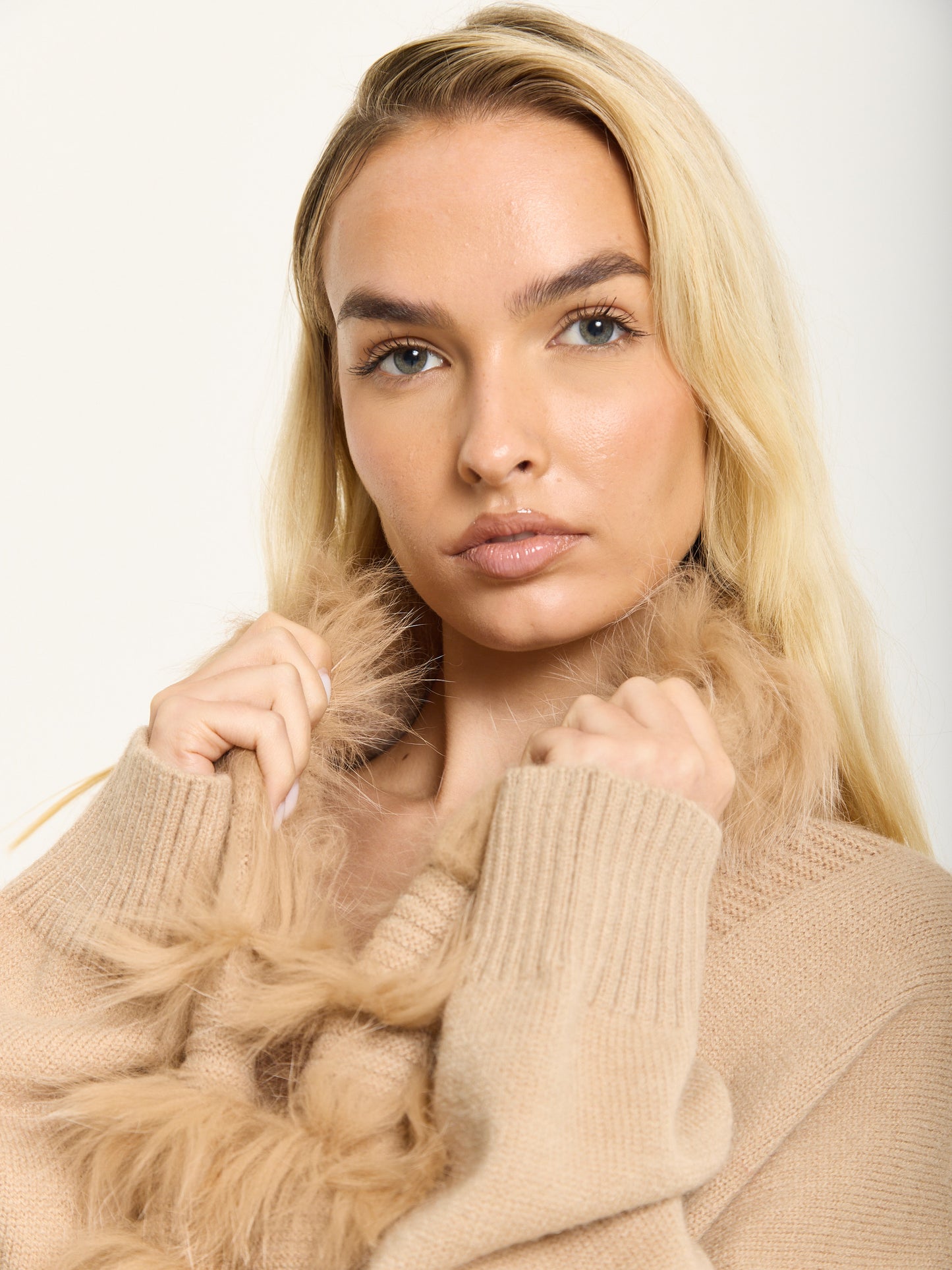 
                  
                    Camel Faux Fur Trim Belted Cardigan
                  
                