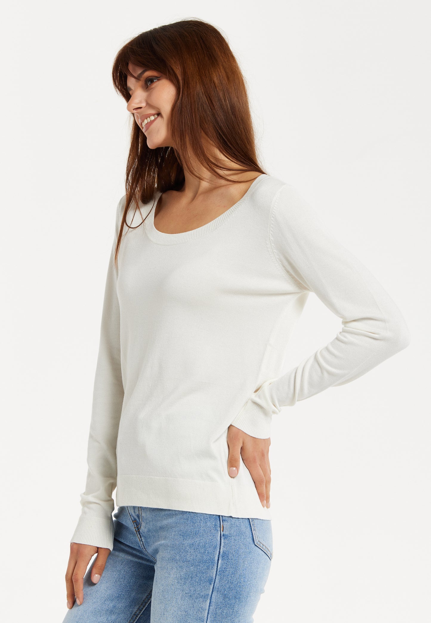 
                  
                    Liquorish Classic Round Neck White Pullover
                  
                