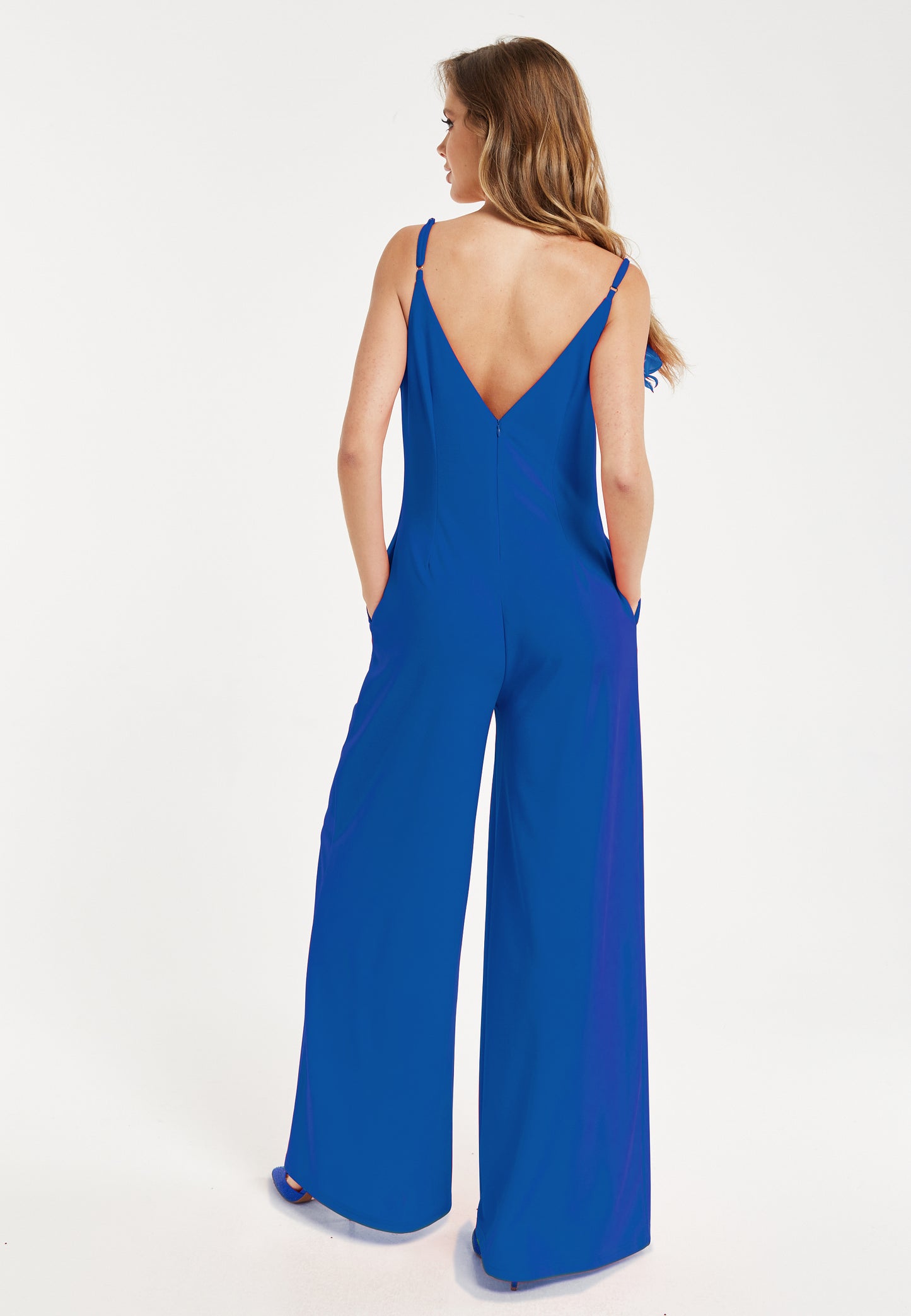 
                  
                    Liquorish Elegant Blue Jumpsuit with Floral Shoulder Detail
                  
                