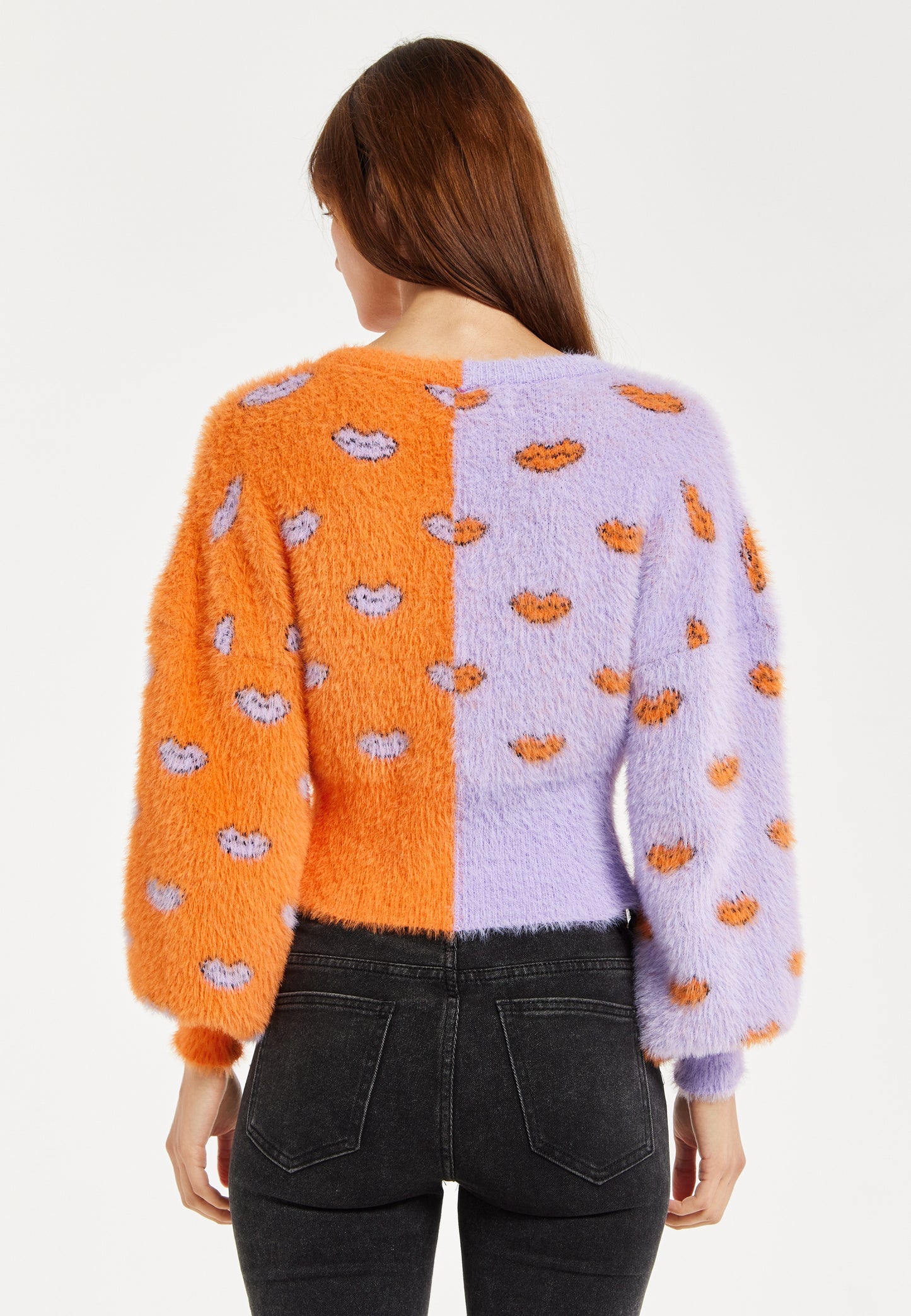 
                  
                    Lip Pattern Fluffy Cardigan Lilac
                  
                