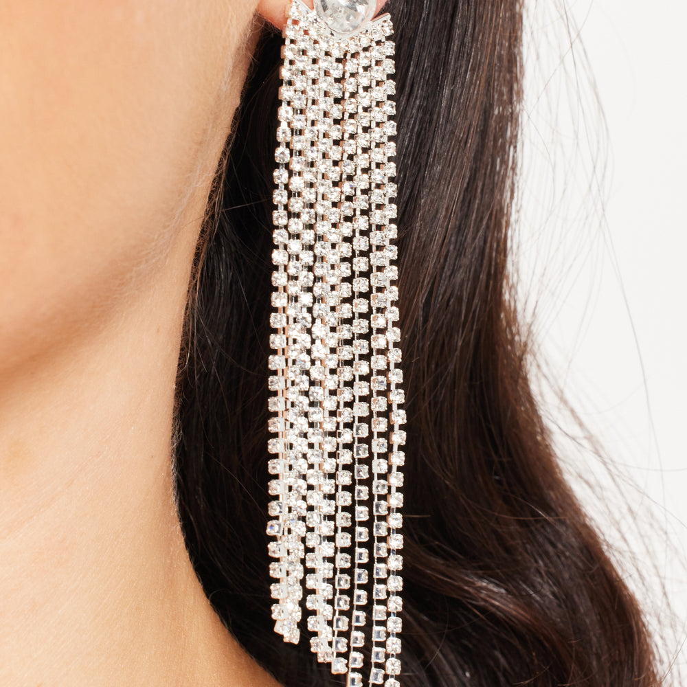 
                  
                    Elegant Rhinestone Tassels Long Dangle Earrings in Grey
                  
                