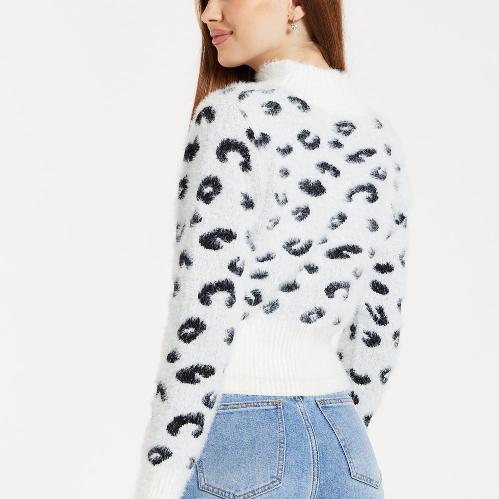 
                  
                    Women's Jumper with Fluffy Leopard Print in Black and White, Turtle Neck, Long Sleeves, Regular Fit
                  
                