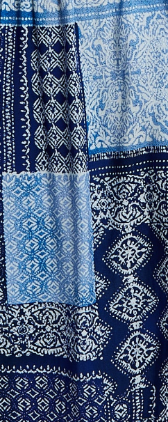 Liquorish Blue Tile Print Maxi Dress With Short Sleeves