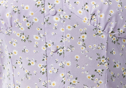Liquorish Floral Button Up Front Top In Lilac