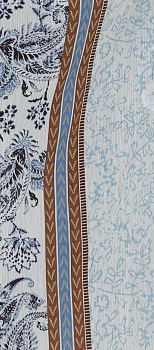 Liquorish Printed Kimono in Blue and White