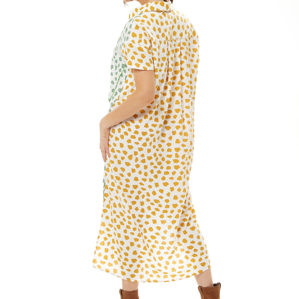 
                  
                    Liquorish Animal Print Oversized Shirt Dress with Yellow Collar
                  
                