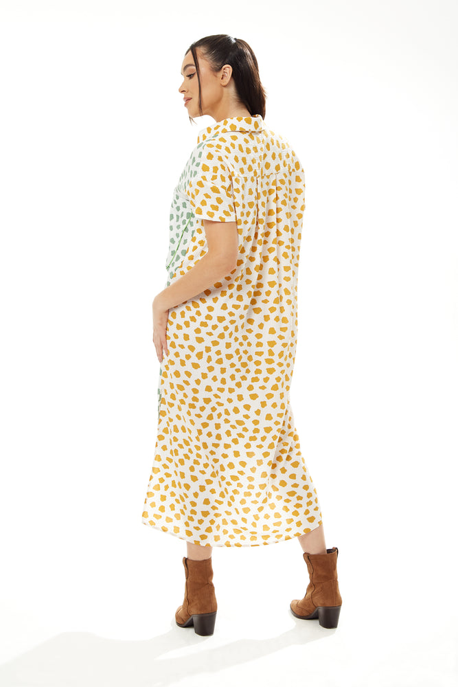 Liquorish Animal Print Oversized Shirt Dress with Yellow Collar