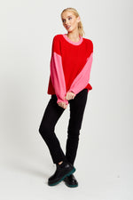 Liquorish Contrast Sleeve Jumper In Pink And Red
