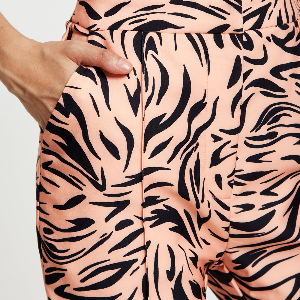 
                  
                    Liquorish Zebra Print Suit Trousers With Slit Detail In Orange And Nude
                  
                