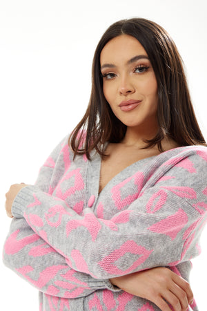 Liquorish Geometric Pattern Cardigan In Pink And Grey