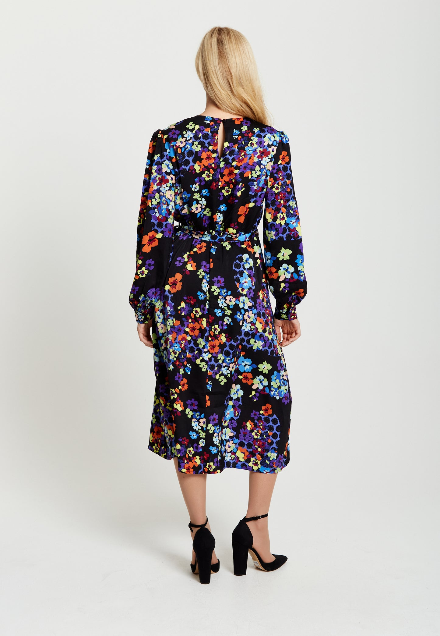 
                  
                    Liquorish Speckle Floral Print Midi Dress
                  
                