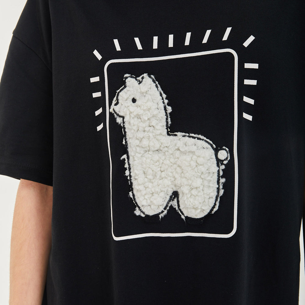 
                  
                    Liquorish Llama oversized T-Shirt in Black
                  
                